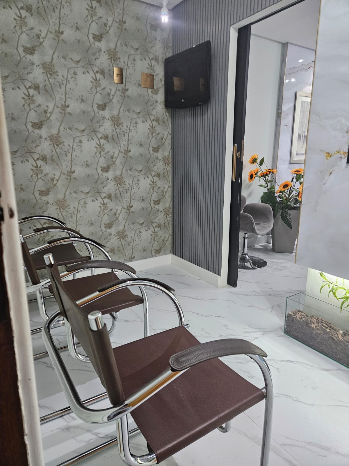 Sala de espera do consultório odontológico do Dr. Gustavo de Paiva Assis